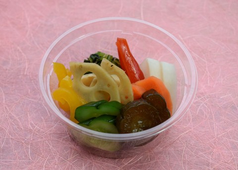 自家製漬物いろいろ